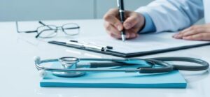 ₹10,000 Bill for “Simple Fever”? Chennai Man’s Viral Post Slams Private Hospital Costs