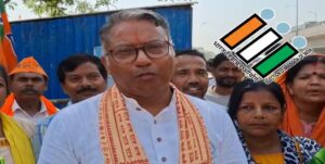 “Can’t Take it Anymore!” TMC Booth President’s Mother Breaks Down in Tears Before BJP Candidate