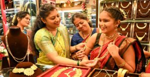 Gold Prices Tumble On Thursday! Big Relief For Buyers As Rates Drop Sharply