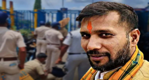 Why is Ashok Dinda Knocking on High Court’s Door? Legal Trouble for Former Cricketer Before Polls!