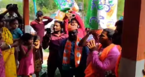 Unprecedented Gesture, BJP Candidate Enters TMC Party Office to Seek Blessings and Votes!