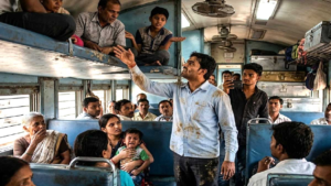 Gross Alert! Toddler Poops from Train’s Upper Berth on Passenger Below; Viral Video Sparks Outrage