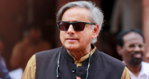 Shashi Tharoor’s Convoy Attacked in Kerala, Security Guard Thrashed in Malappuram!
