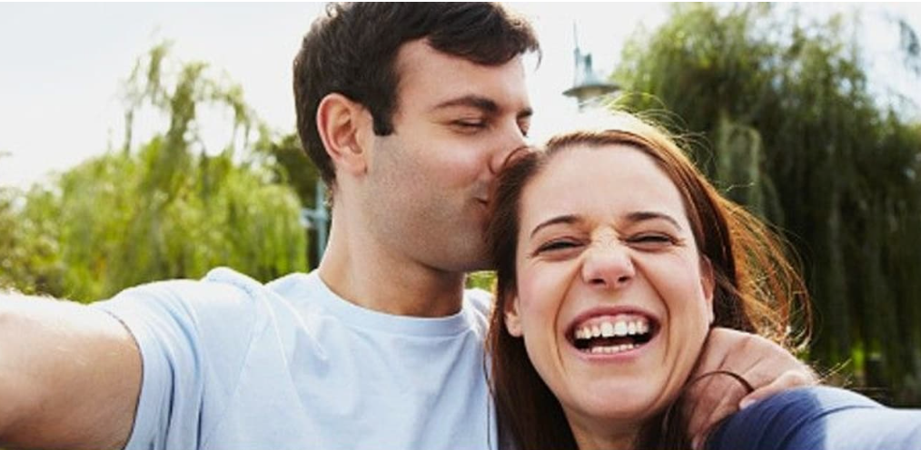 বিবাহিত পুরুষের প্রেমে পড়েছেন, আবেগে ভাসার আগে কয়টি জিনিস মাথায় রাখুন